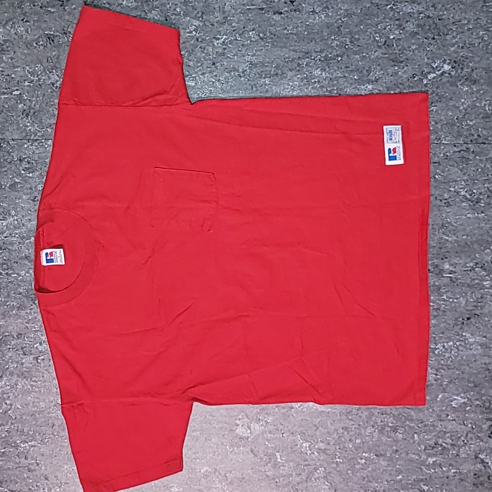 Russell Athletic. Made in USA. Vintage. 💯 combed cotton Pocket-tee.  Men's L